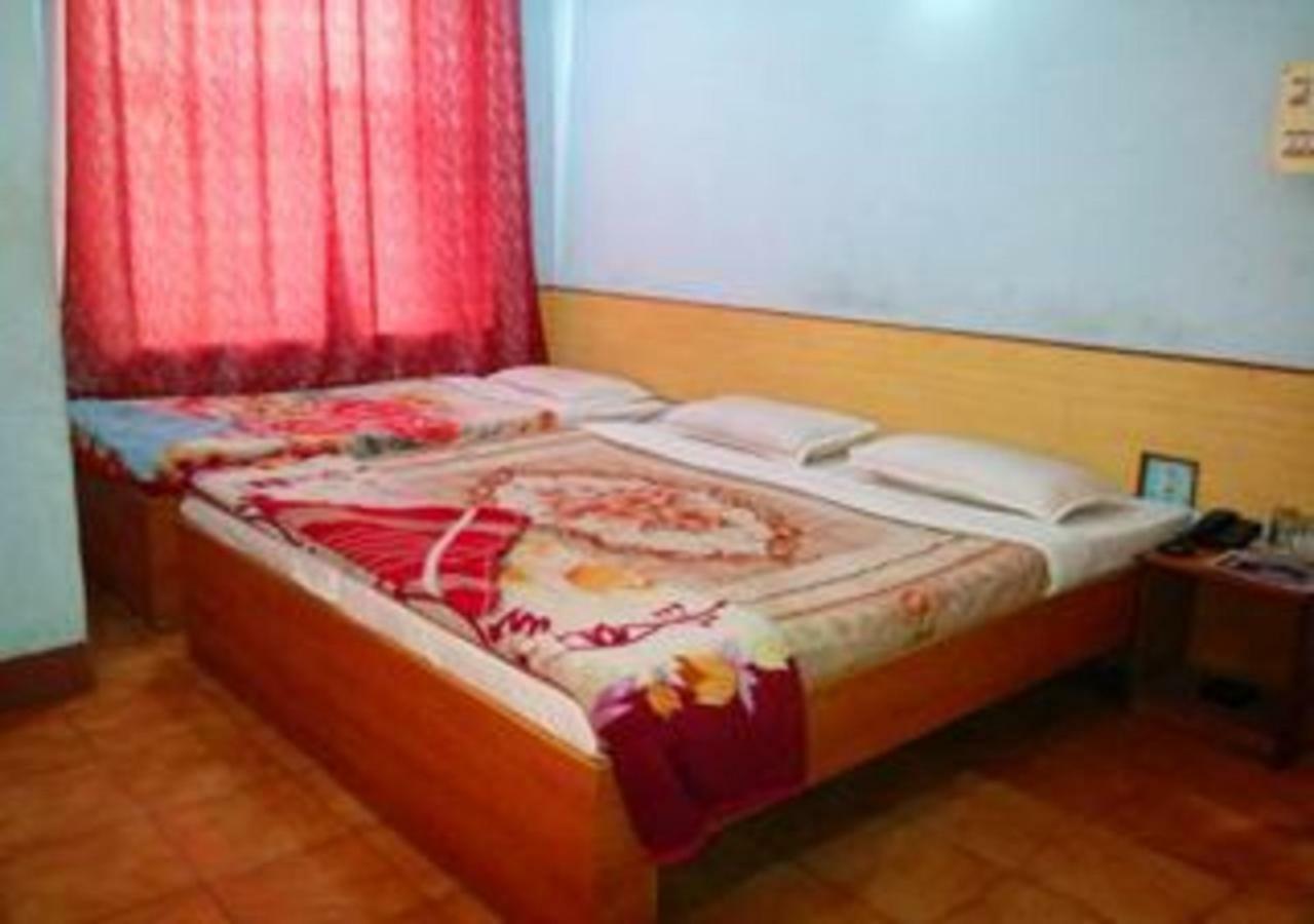Hotel Brindavan Gauháti Kültér fotó