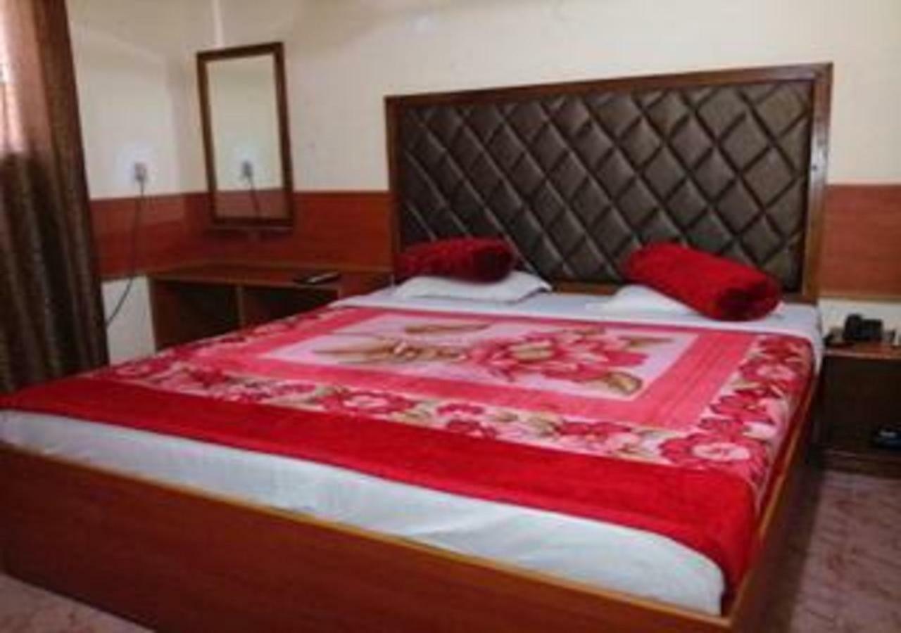 Hotel Brindavan Gauháti Kültér fotó