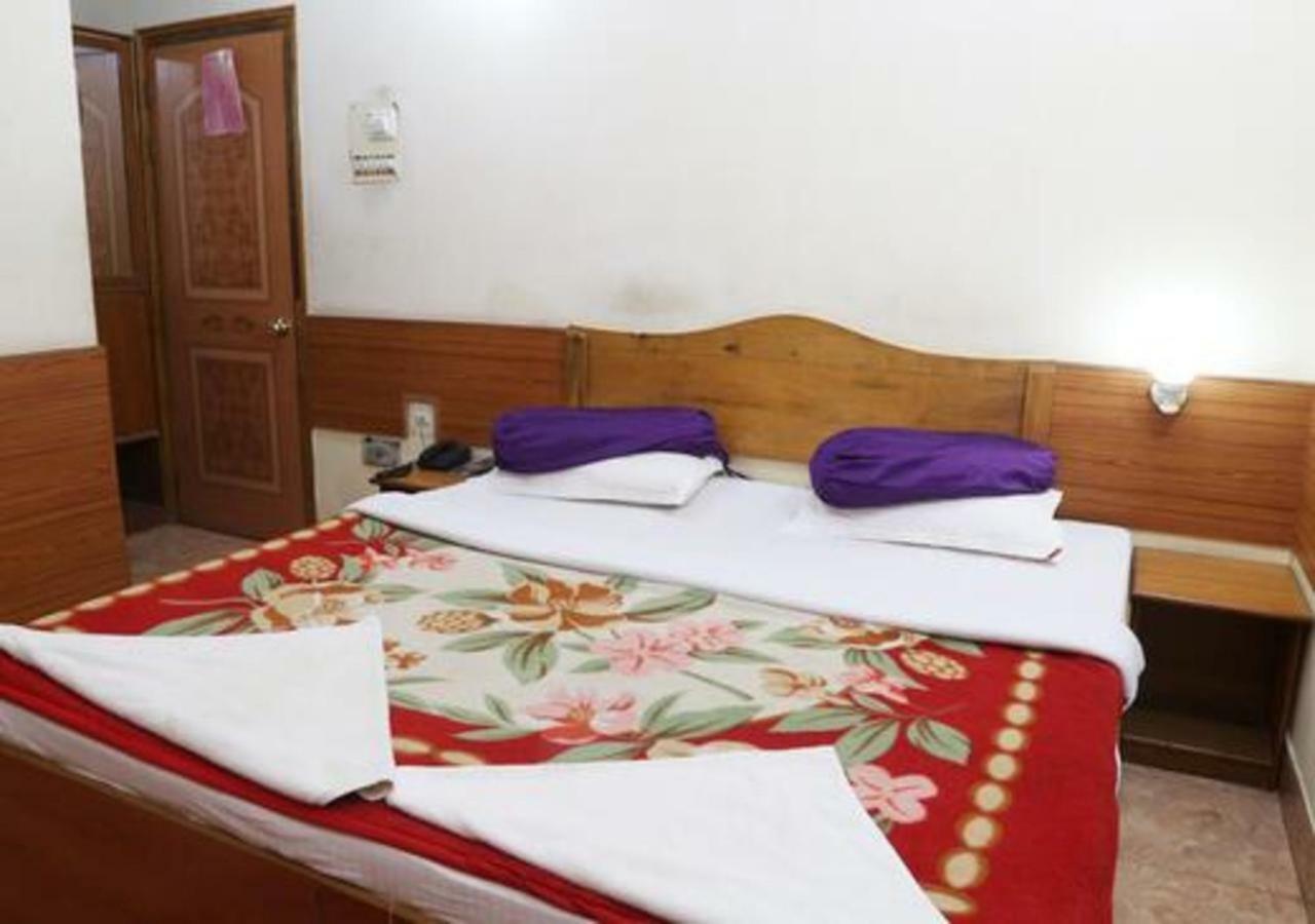 Hotel Brindavan Gauháti Kültér fotó