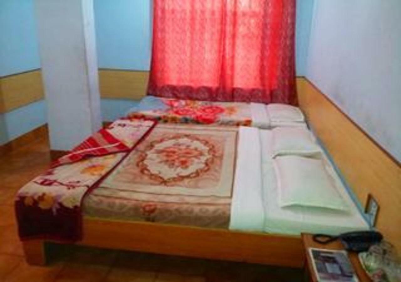 Hotel Brindavan Gauháti Kültér fotó
