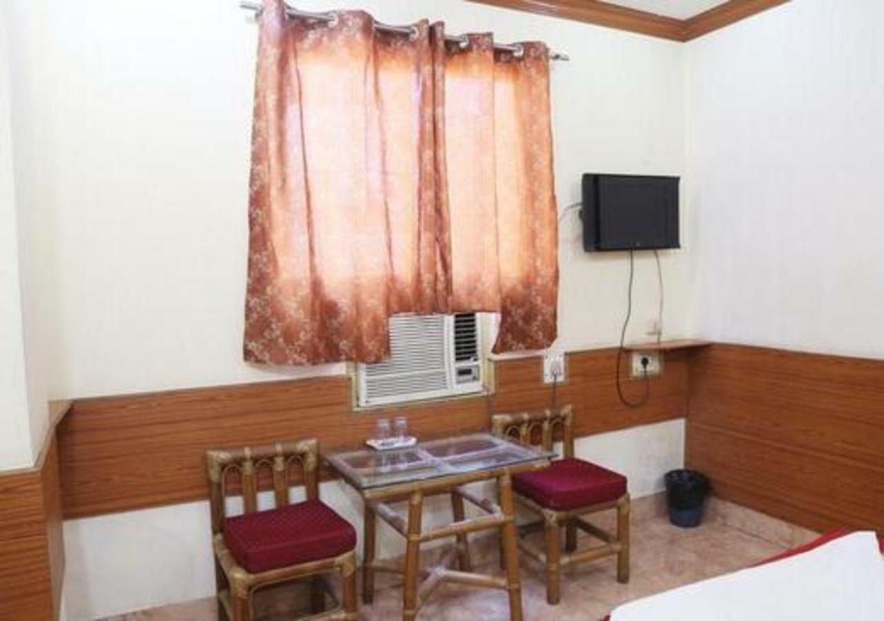 Hotel Brindavan Gauháti Kültér fotó