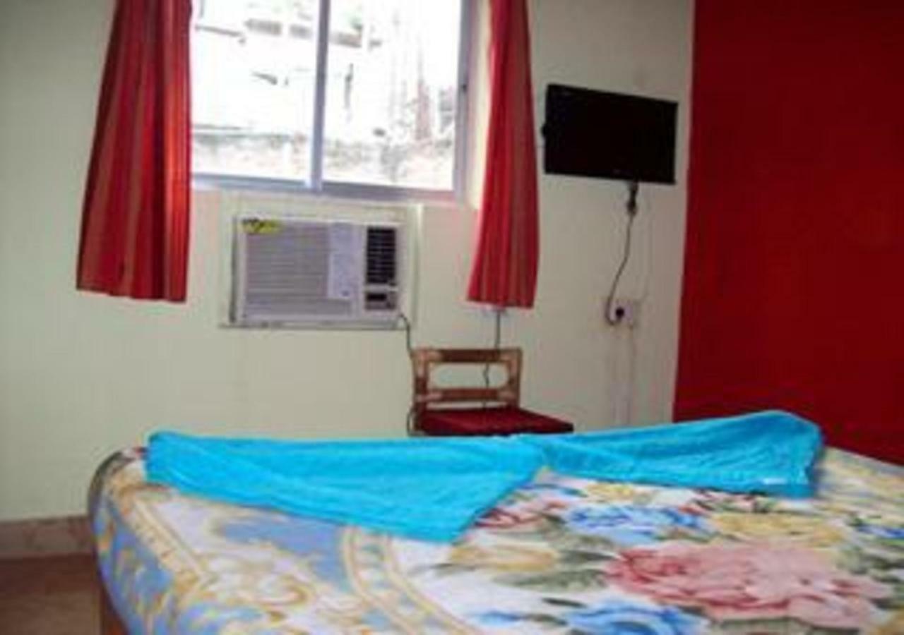 Hotel Brindavan Gauháti Kültér fotó
